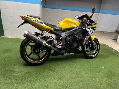 Yamaha r6s special edition 2008