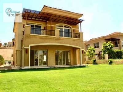 Direct to the ring road, own a standalone villa with 5 rooms in an already inhabited compound in the Fifth Settlement