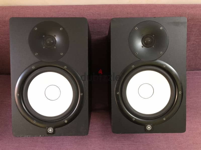 Yamaha HS8 Studio Monitors 6