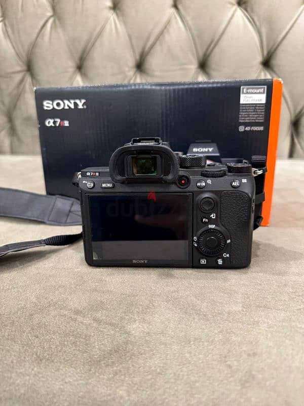 Sony a7r 3 with 2 lenses 1