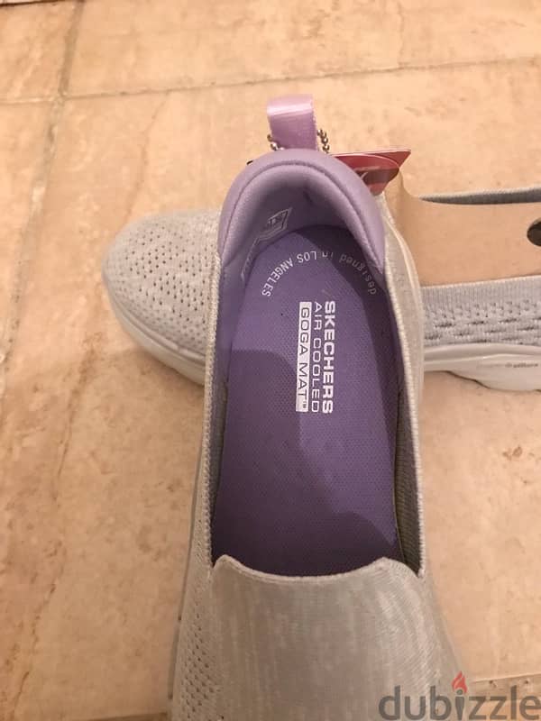 حذاء skechers حريمي جديد 3