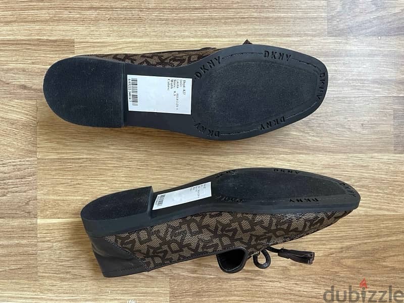 DKNY Monogram Loafers 3