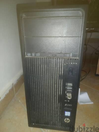 PC بأكمل مشتملاته بشاشة فاجرة