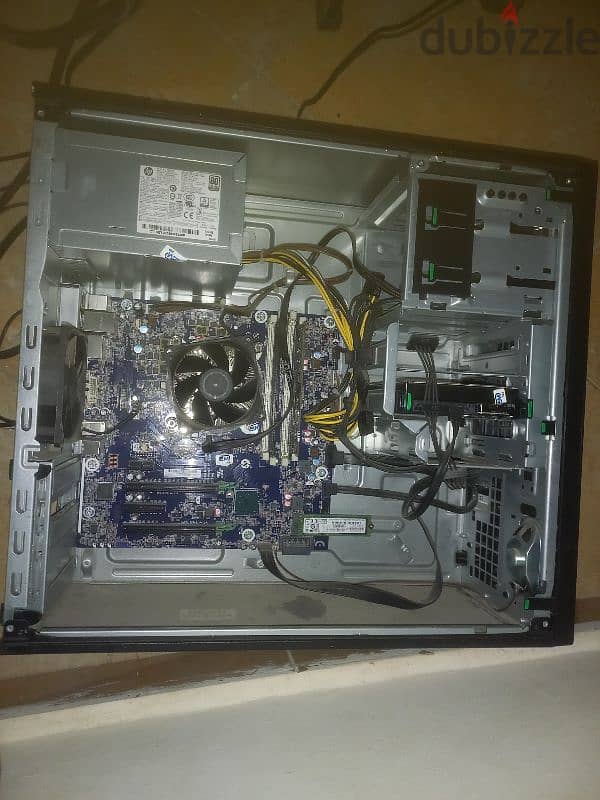 PC بأكمل مشتملاته بشاشة فاجرة 4