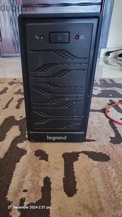 جهاز مانع انقطاع تيار UPS ماركة Legrand 600VA يحتاج بطارية