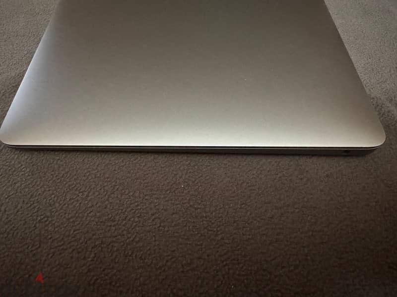 MacBook Air 2020 13 inch 8