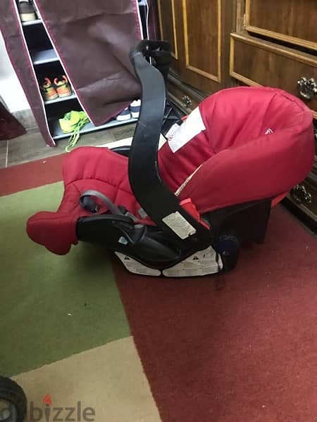 Graco stroller and car chairعربية 10