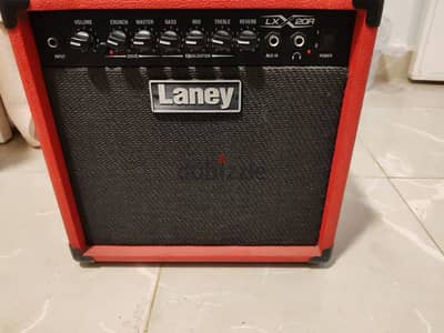 laney 20 w with yamaha mic