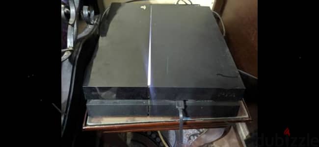 ps4 with box + 6 games