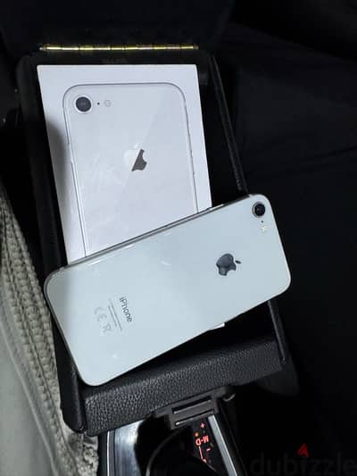 Iphone 8 Battery 84% Storage 64 معاه علبه موب