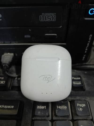 itel ITW _60 airbods