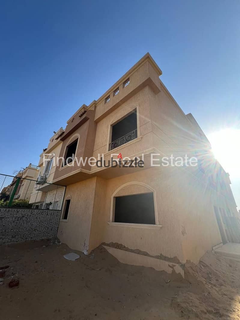 with a good price Townhouse for sale   Katameya gardens  new cairo 0