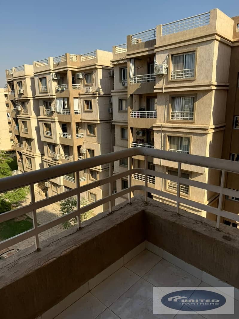 Apartment for sale in Madinaty B6 - G64 ((Two bedrooms at the lowest price in the market)) Steps from services and a prime location 0