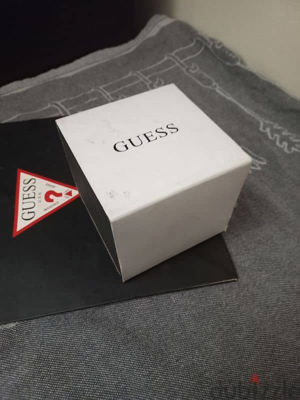 Guess watch original from USA with bag and box 5