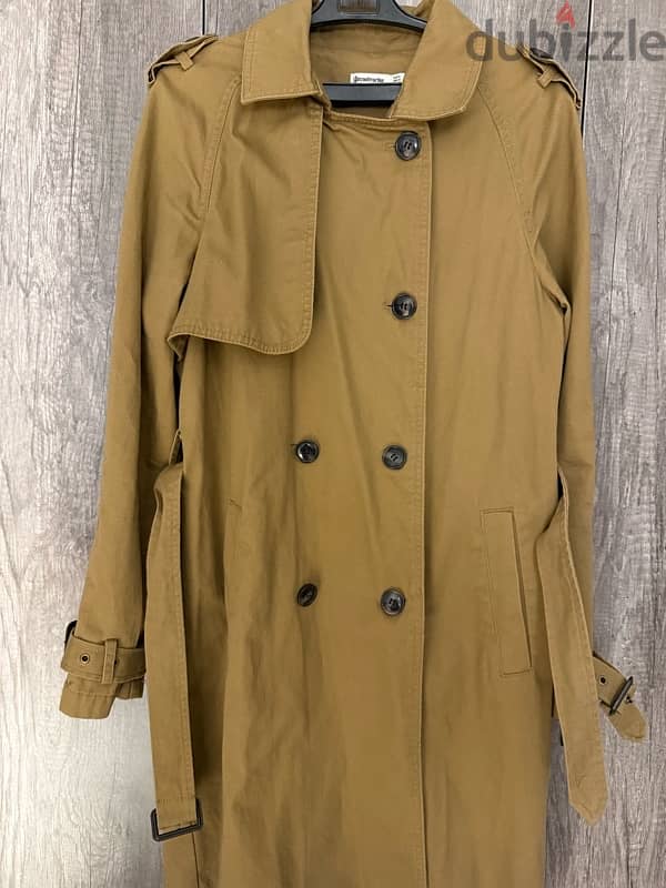 Trench Coat Stradivarius بالطو من ستراديڤرياس 1