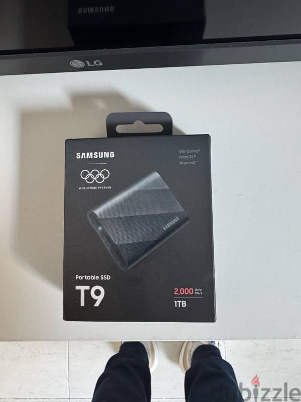 SAMSUNG T9 Portable SSD 1TB, USB 3.2 Gen 2x2 External Solid State 0