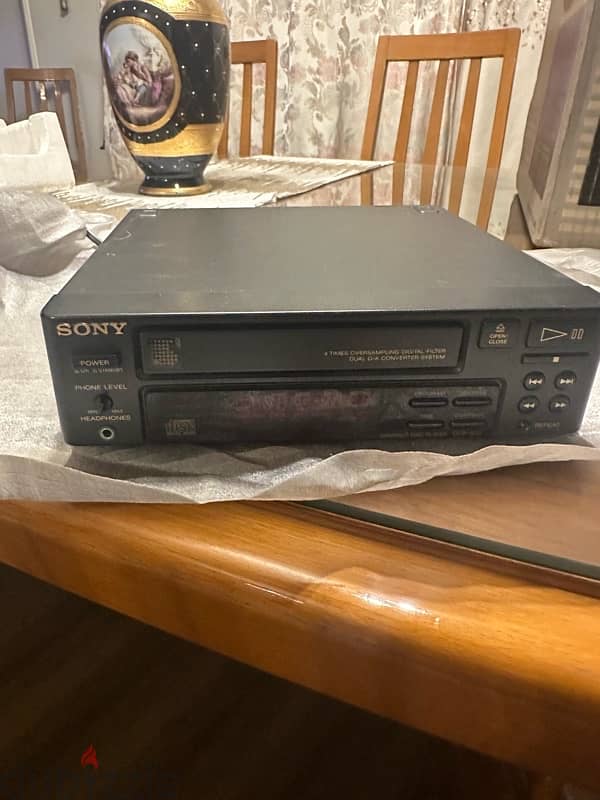 جهاز سوني  كاسيت ياباني اصلي جديدSony home audio cassette NEW and 8