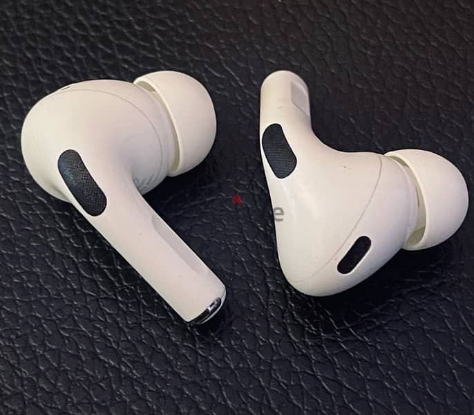 سماعة ايربود برو ٢  version 7b19 airpod pro 2 3