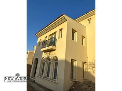 Villa Standalone-ready to move-view Landscape-Very prime location-in Hyde park new Cairo