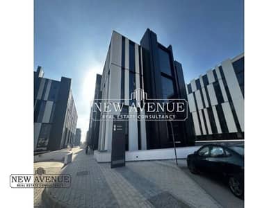 Office 65 sqm for rent at hyde park business park