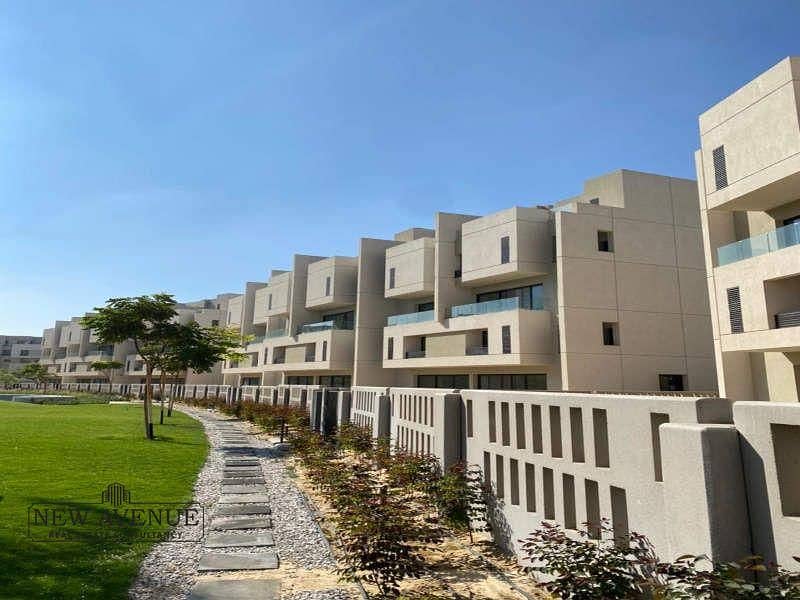 Townhouse Corner with garden - 4 bedroom - prime location -in Al burouj compound - El shorouk 0