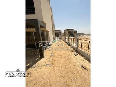 Twin House Prime location At Palm hills New Cairo