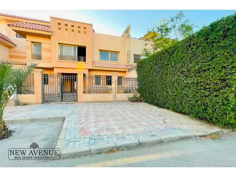 Townhouse middle for sale prime location in shorouk city 0