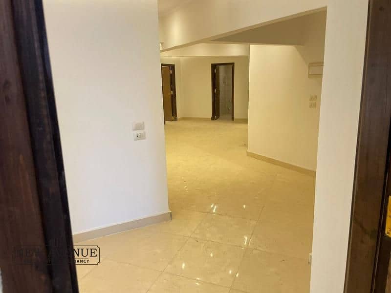 Fully finished office 160m in Saint Fatima Hegaz 0