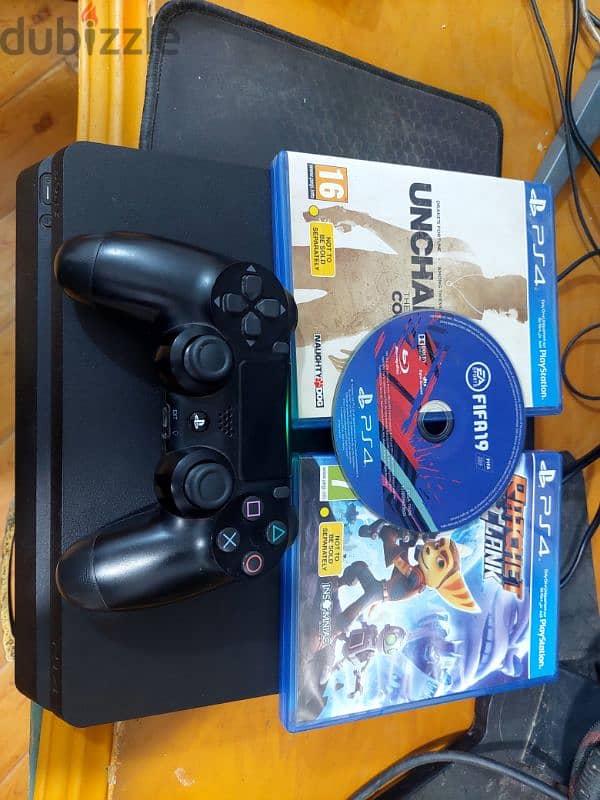 ps4 slim 500G + one controller + 10 games 0