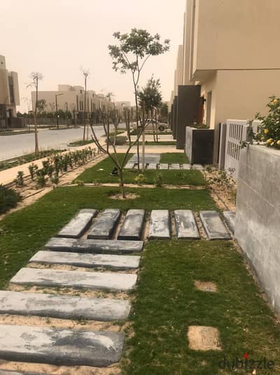 under market price town house corner ready to move for sale in al burouj compound shorouk city