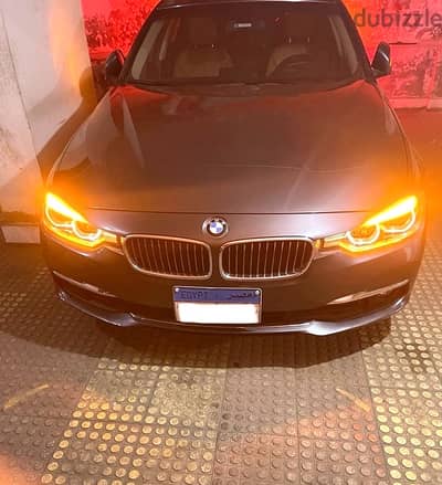 بي ام دبليو  318i 2019 luxury