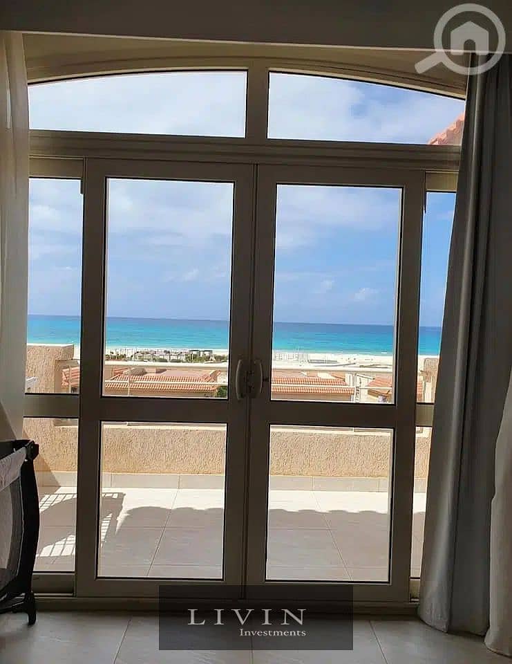 Chalet for sale, 3 rooms, fully finished, with a panoramic view directly on the sea and lagoon view, in the village of Telal Ain Sokhna in installment 0