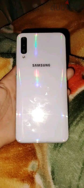 samsung a70 زيرو لسرعة البيع