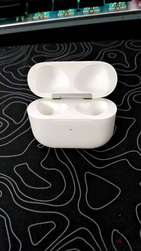 سماعه airpods gen 3 اصليه 6