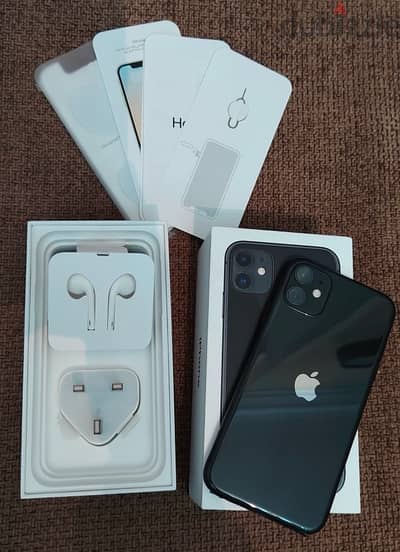 للبيع iPhone 11 Black - 64GB بحالة ممتازة