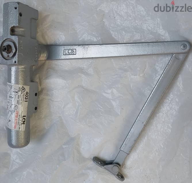 للبيع رفاس لغلق الأبواب   LCN 4031 Hydraulic Automatic Door Closer 1