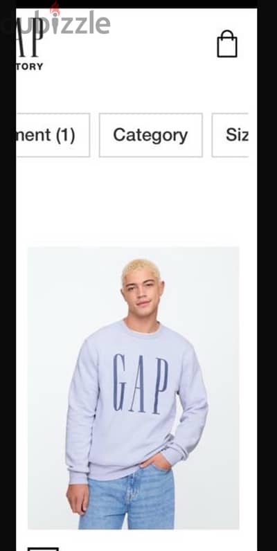 GAP sweatshirt