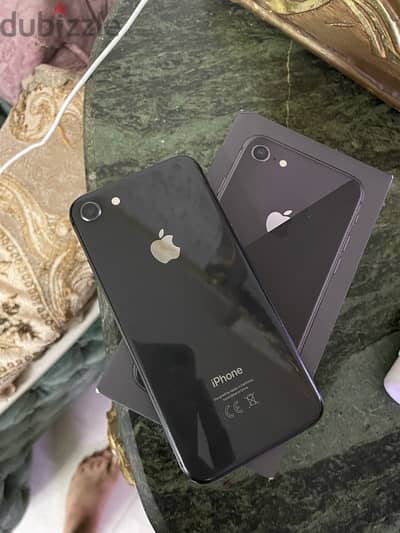 iPhone 8g 64gb