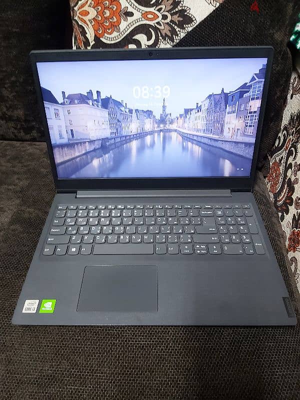 laptop lenovo v15 0