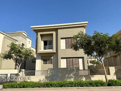 Standalone villa for sale in Oriana 2 in cairo festival city.