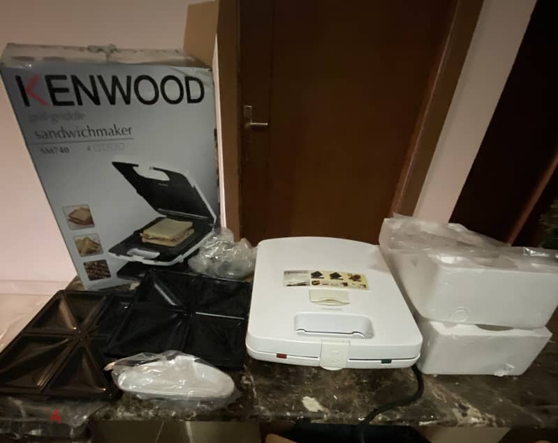 Kenwood Sandwich Maker SM70 -  توستر كنوود 8