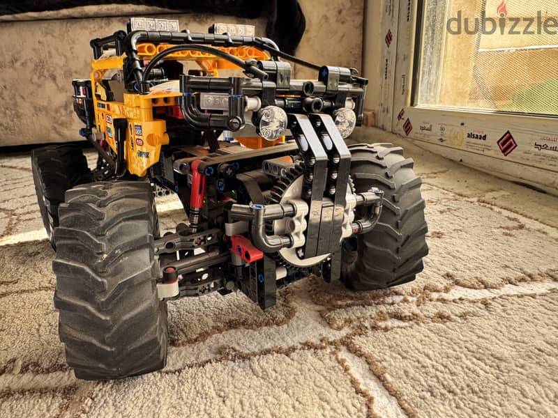 LEGO Technic 4x4 X-treme Off-Roader 42099 Building Kit 6