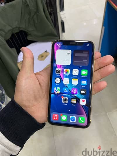 ايفون xr