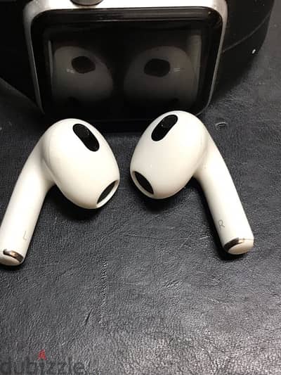 ايربودز ٣ الفردة اليمين والشمال اصلية  AirPods gen 3 left & right side