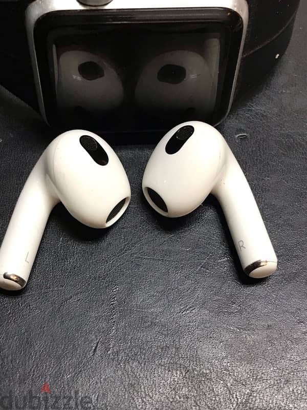 ايربودز ٣ الفردة اليمين والشمال اصلية  AirPods gen 3 left & right side 0