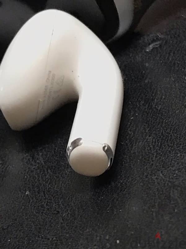 ايربودز ٣ الفردة اليمين والشمال اصلية  AirPods gen 3 left & right side 4