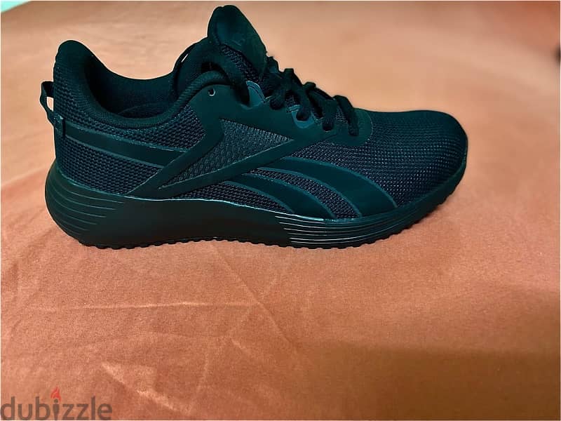 original NEW reebok shoes - حذاء ريبوك أصلى جديد 2