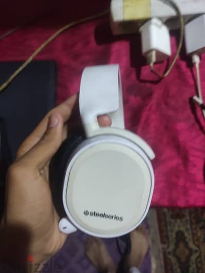 steelseries arctis 3 من غير الكرتونه