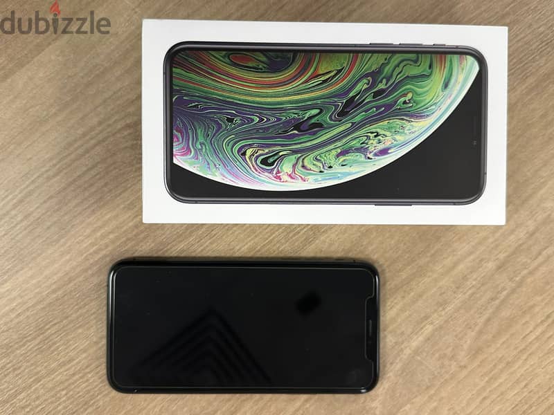 Apple - iPhone XS 256 Space grey 1