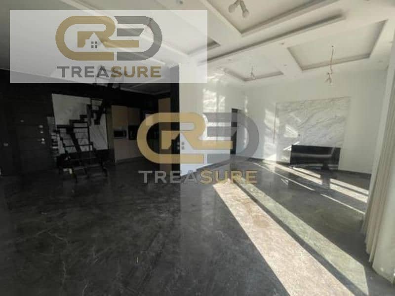 Penthouse with pool for rent in Galleria Moon Valley super lux with kitchen 0